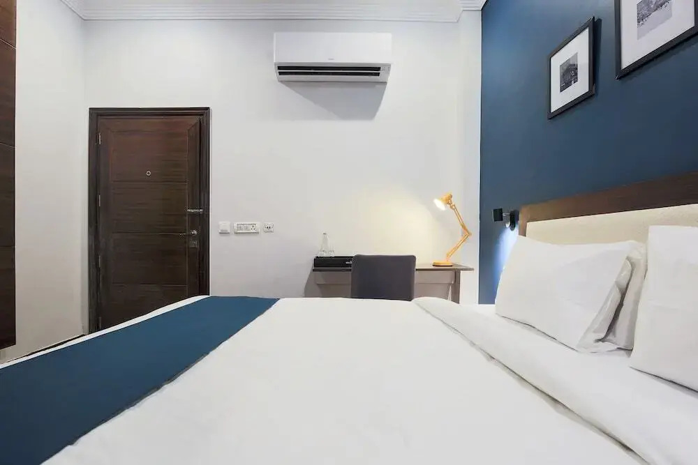 Silverkey Executive Stays 33402 Huda City Centre
