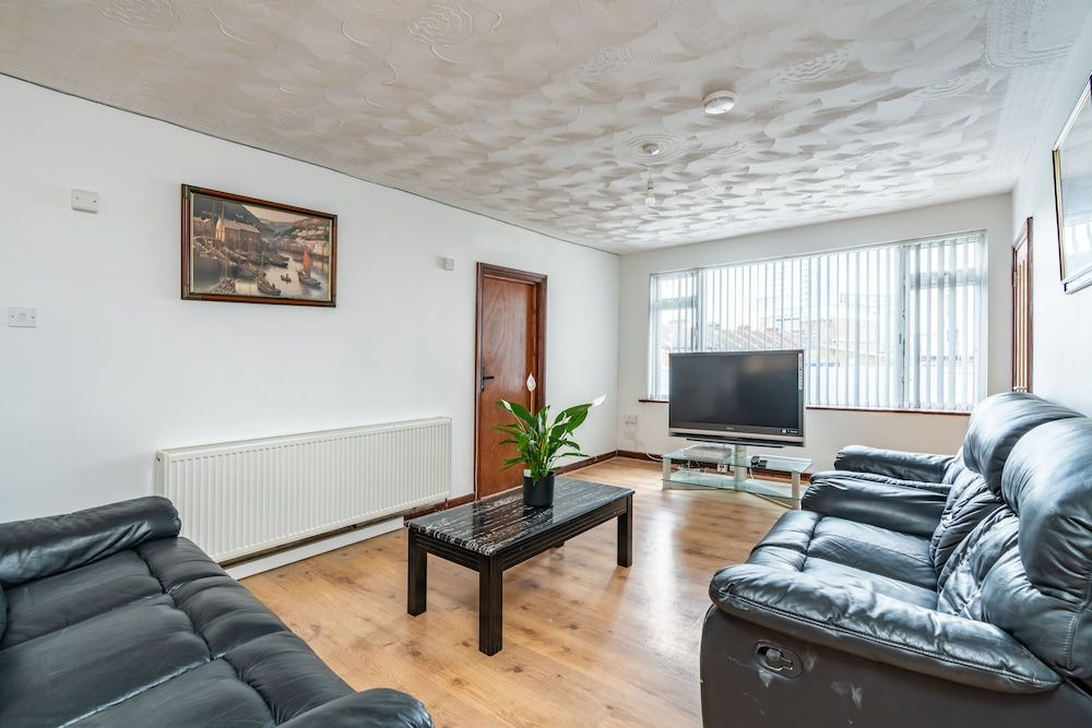 College Street Abode - Guest House