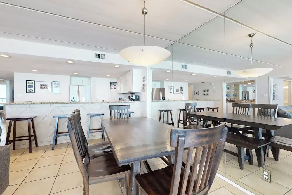 10th-floor 3BR Beachfront Condo w/ Views & Pool