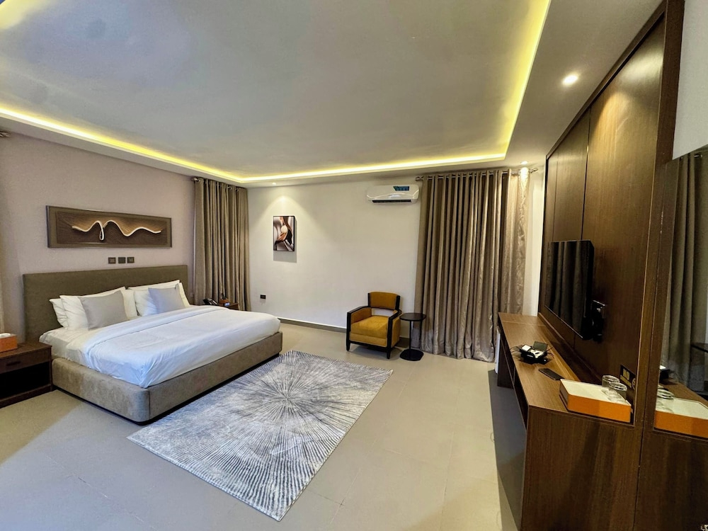 Lumaana Residences