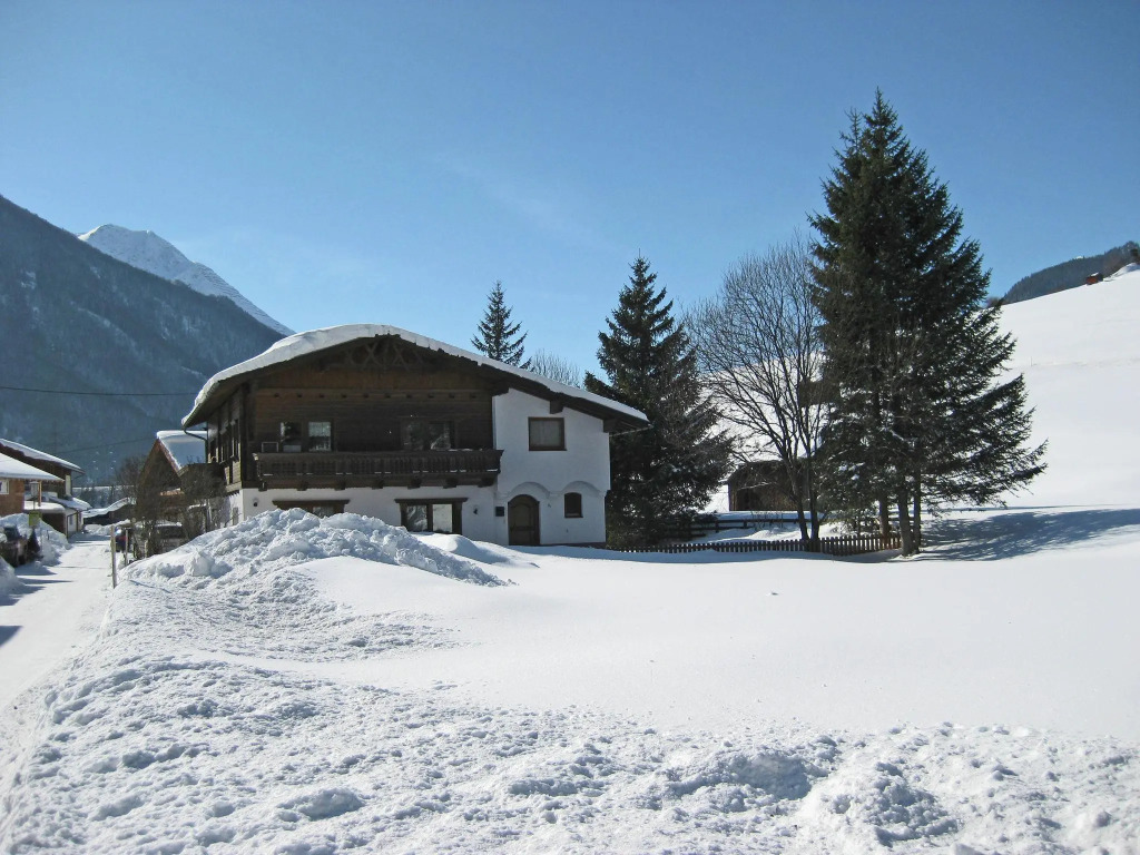 Apartment in Pettneu near St Anton Ski Slopes