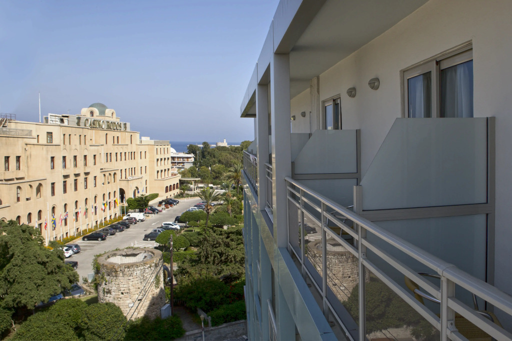 Aquamare City+Beach