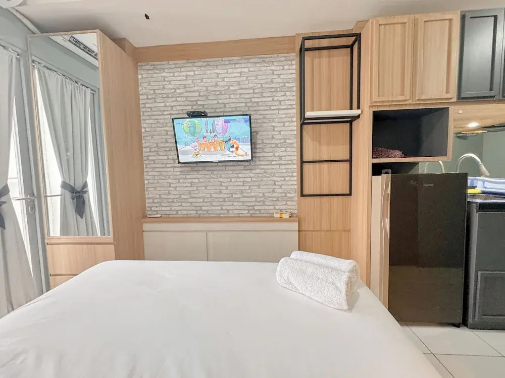 Comfortable Living Studio At Tamansari Prospero Apartment
