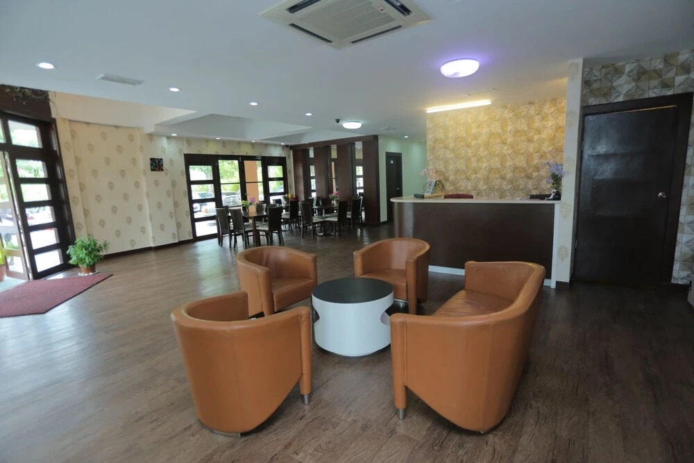 JAM Hotel Kota Warisan Sepang @ ERL Salak Tinggi, KLIA 1-2 & F1
