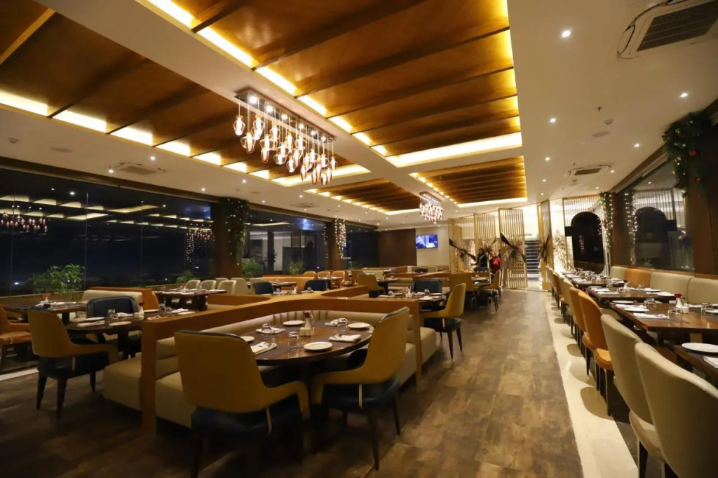 The Pristine Hotel Kanpur