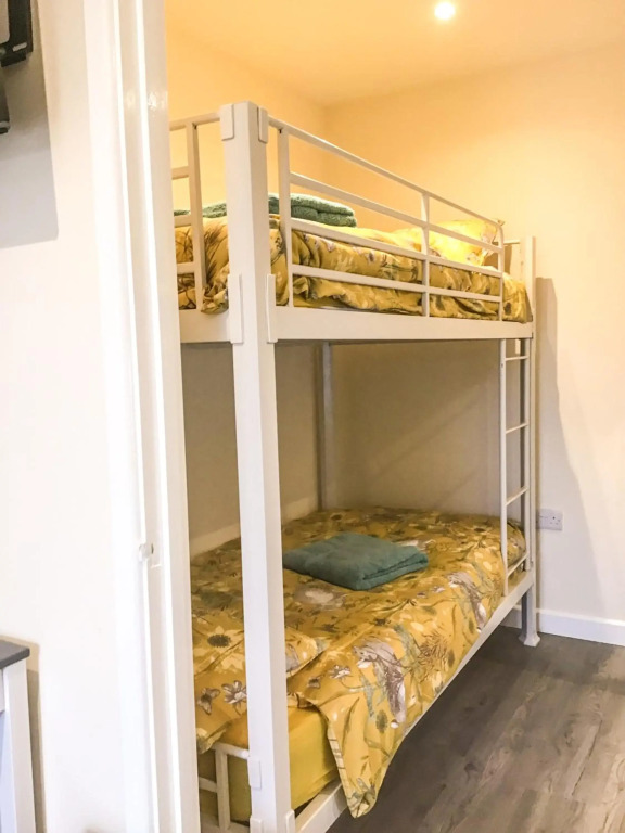 Rabbits Warren, A 2 Bed Holiday Let in The FOD