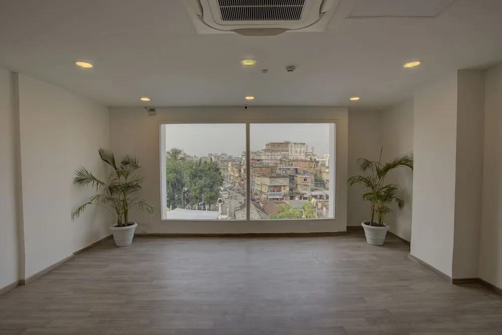 OYO Townhouse 114 Eureka Grand