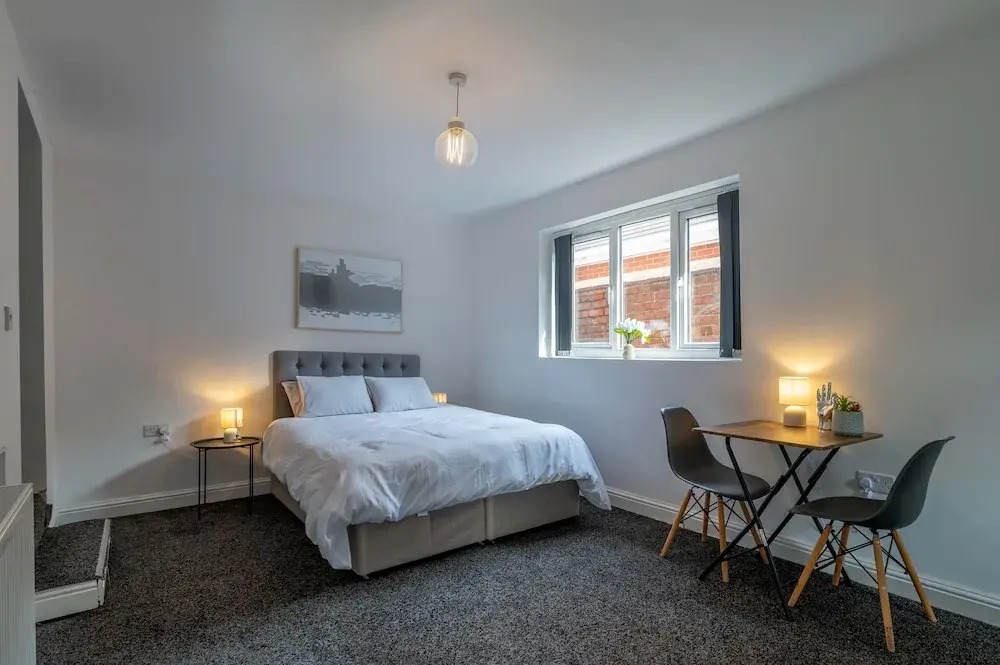 Inviting 1-bed Studio6 in Coventry