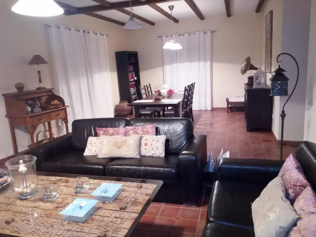 Casa Rural Leonor con piscina privada