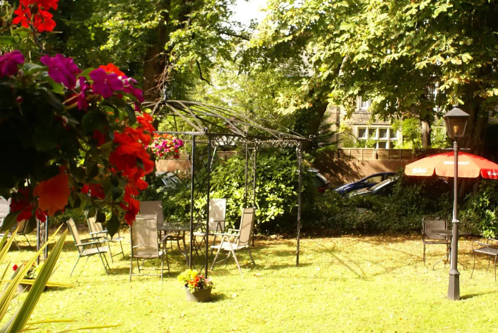 Haleys Hotel