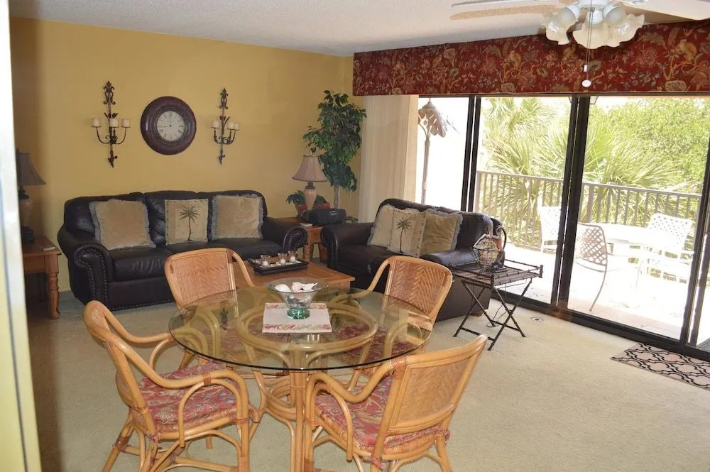 Cove II 832F 2 Bedroom Condo By Midnight Cove II