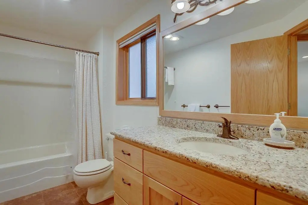 7 Cedar-Forest Views-3BR/2BA
