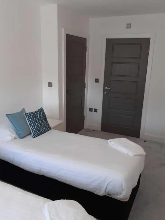 Lovely 2-bed Apartment in Brentwood