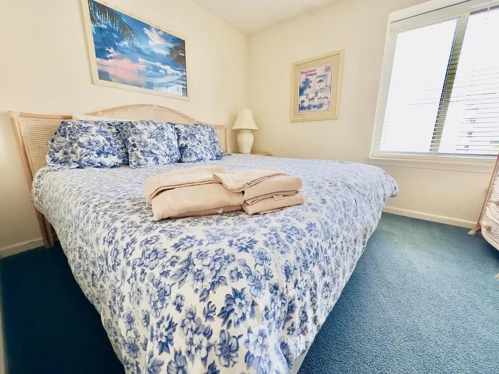 Crescent Shores S 712 4 Bedroom Condo