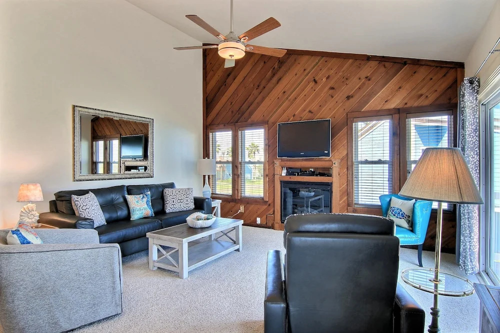 Laluna Madre 2 Bedrooms 2 Bathrooms Home