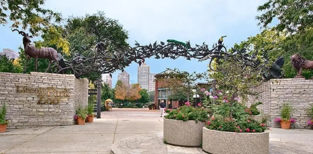 Stylish 2-bedroom Flat in Lincoln Park