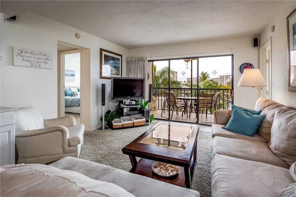 Santa Maria 300 - Three Bedroom Condo