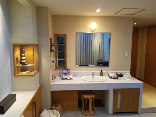 Hotel Y (Adult Only)