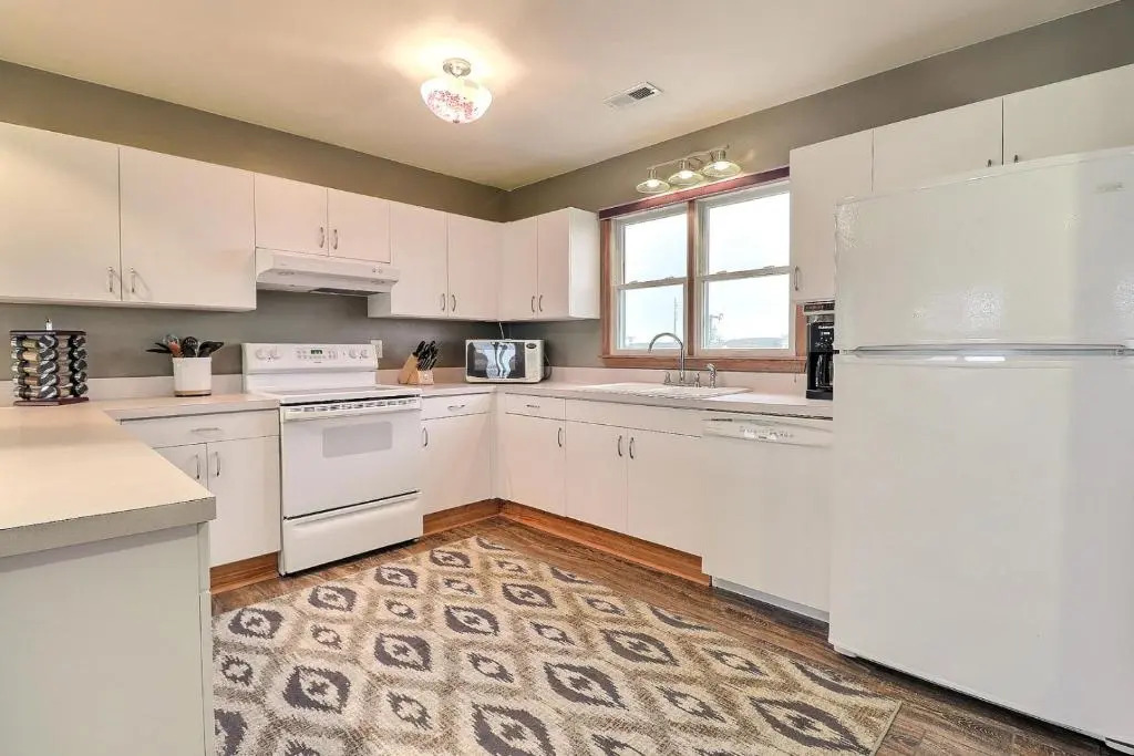 5108 Boone-Docks 4 Min Walk to Beach