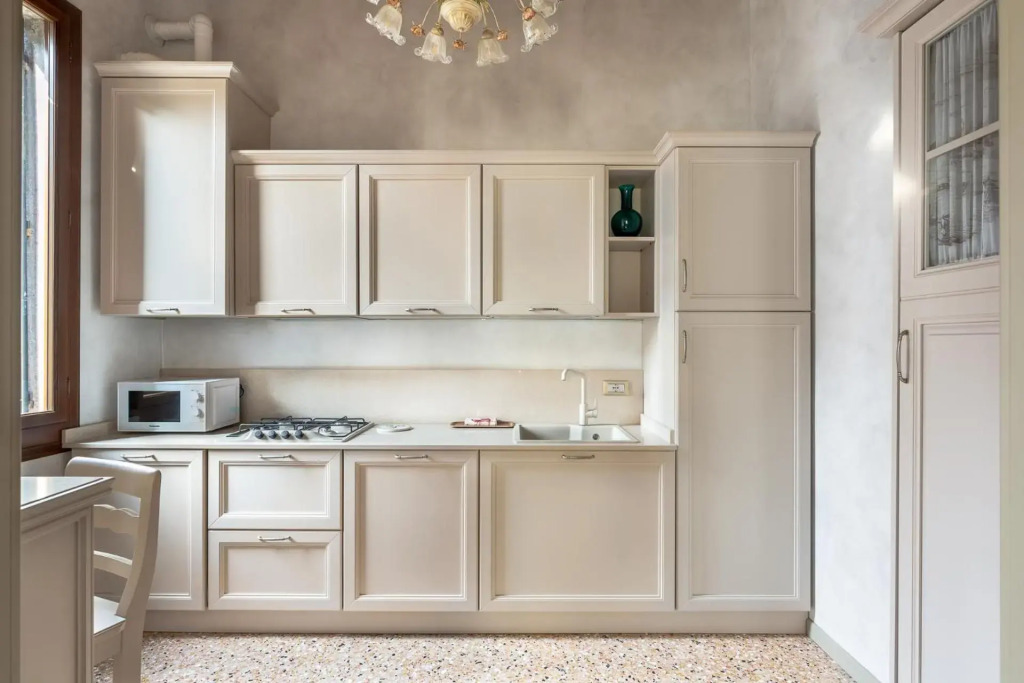 Ca Cappello Venice Apartment 1 with Canal View