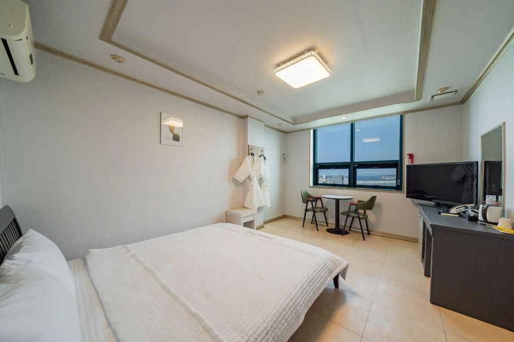 Jumunjin Hotel