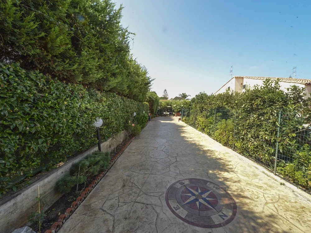 Rentopolis - Villa degli Olivi