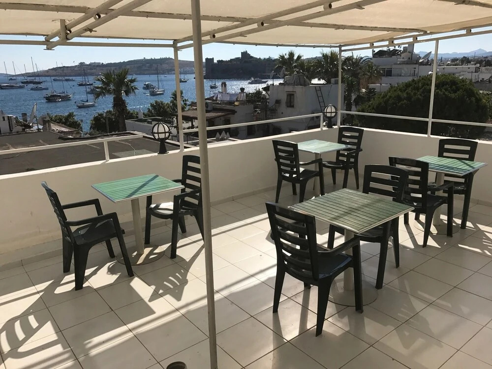 Windmill Hotel