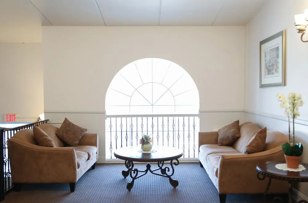 Inn at Arbor Ridge Hotel and Conference Center