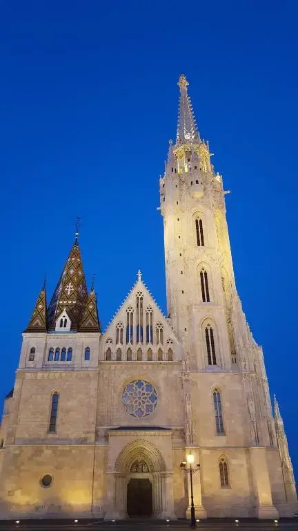 Budapest Minimal Style - You will love it!