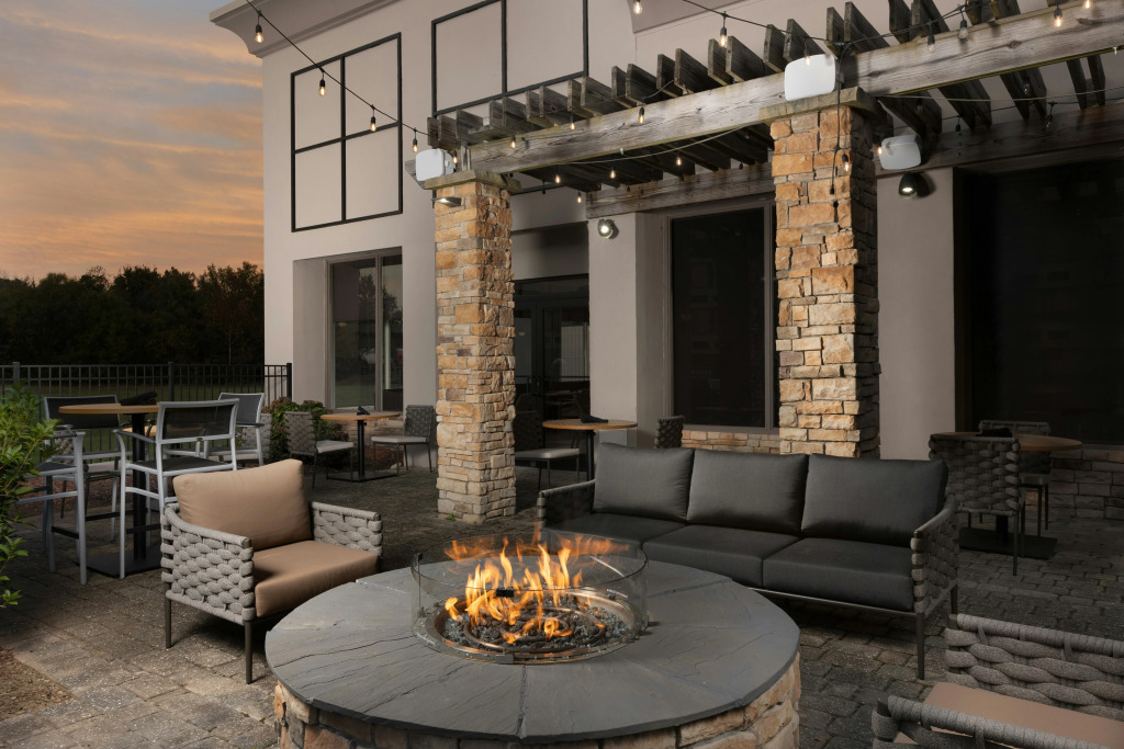 Doubletree By Hilton Greensboro Airport