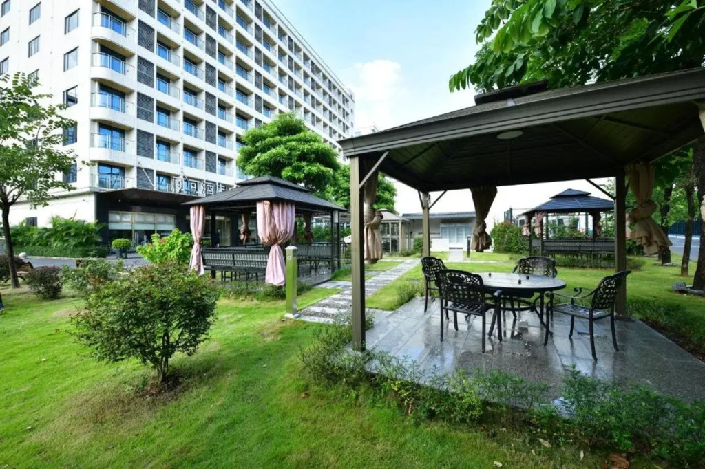 Guangzhou Baiyun Airport Rezen Select Hotel
