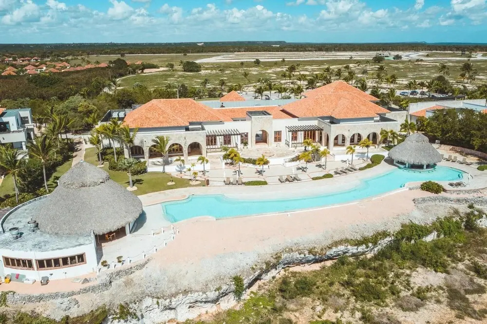 Lavish 2 BR apt at Golden Bear Lodge w Private Pool G111