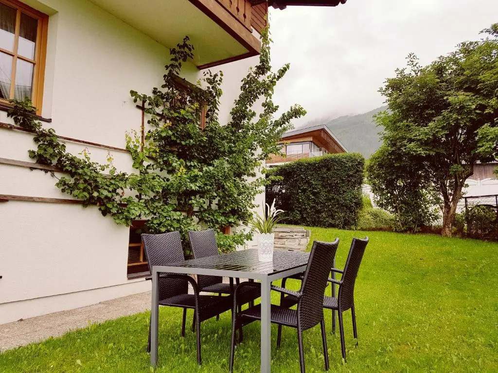 Chalet SONNECK Summer Card included