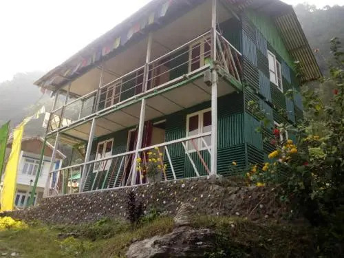Vamoosetrail Pedong Village Resort