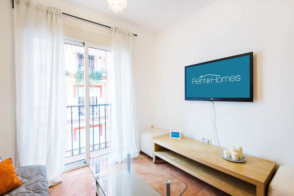 Rentandhomes fuengirola beach apartment