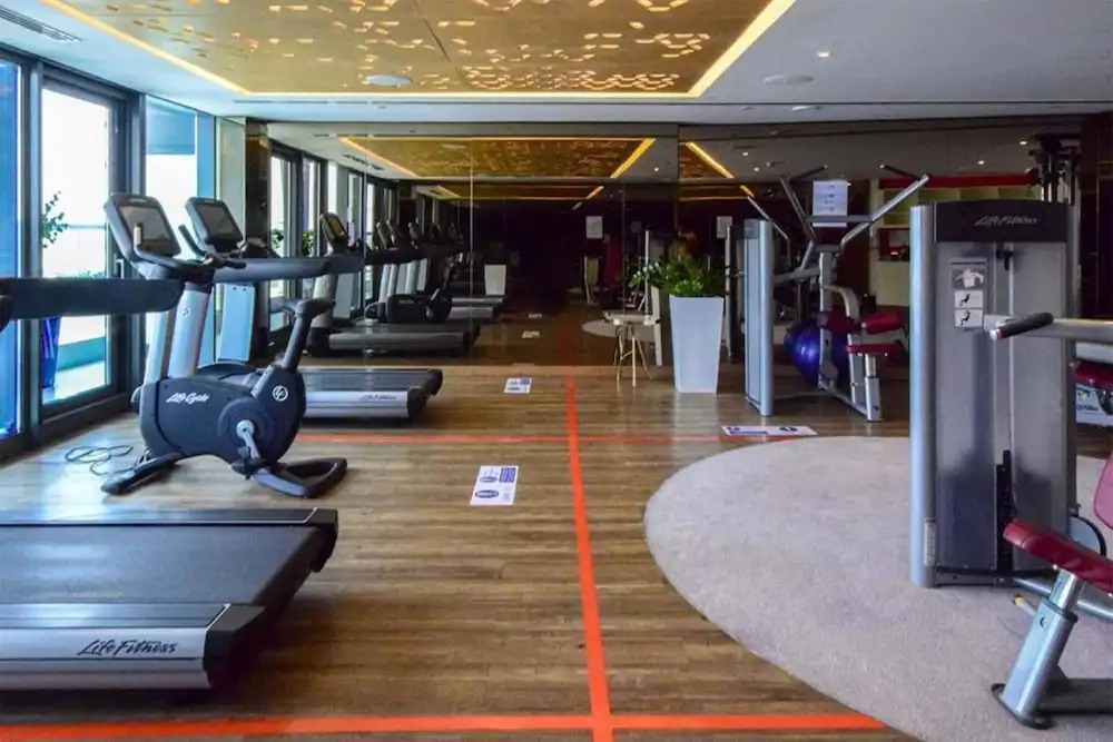 Luxury 2BR Apartment in Paramount Towers Business Bay