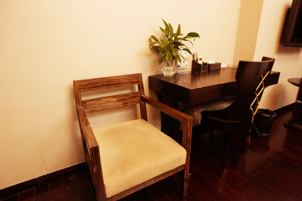 Sunny Private Apt Of Grand Continental