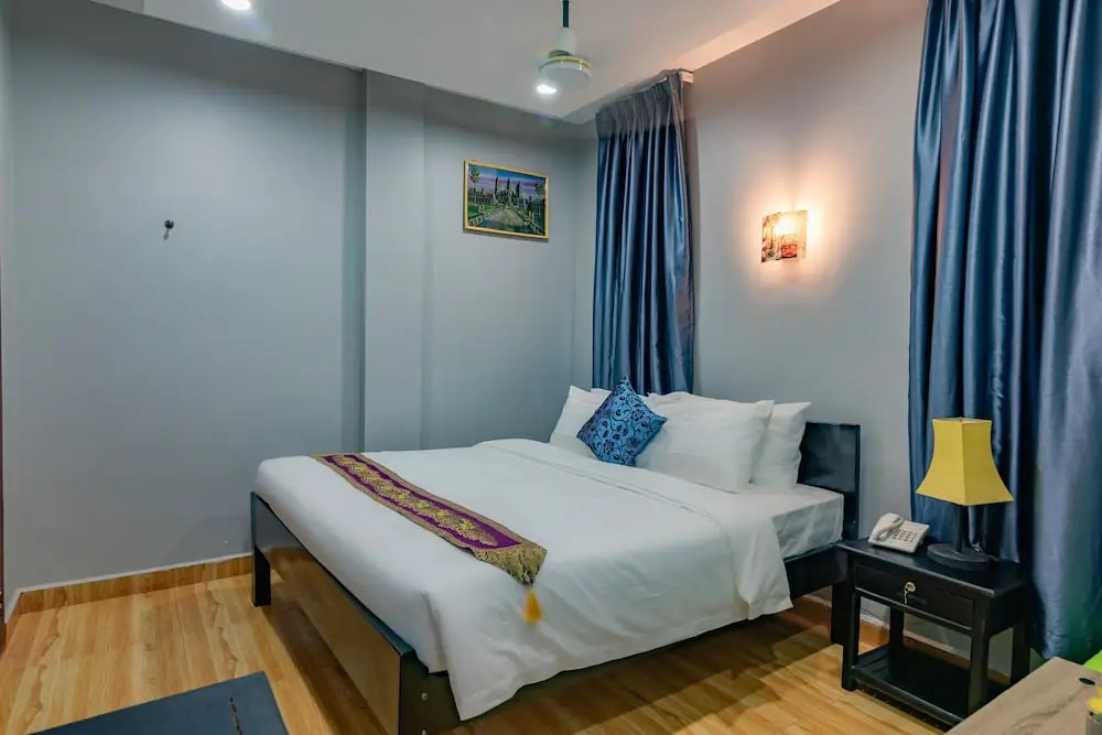 MidCity GoldenTown Hotel