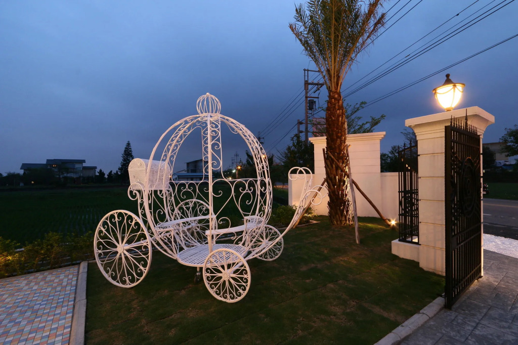 Aleex Villa