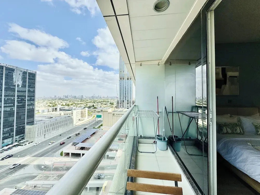Cosmos Living Dubai Arch Tower