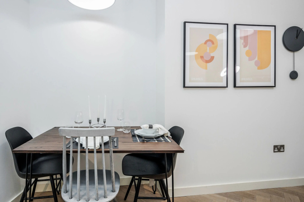 Lumina House - Fitzrovia - by Frankie