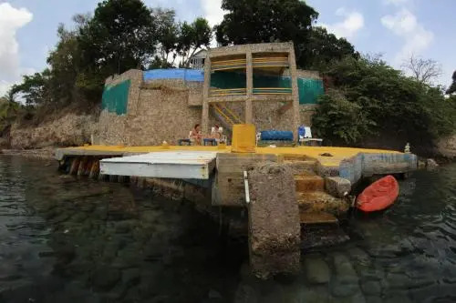 Blue Almond Hostel - Providencia