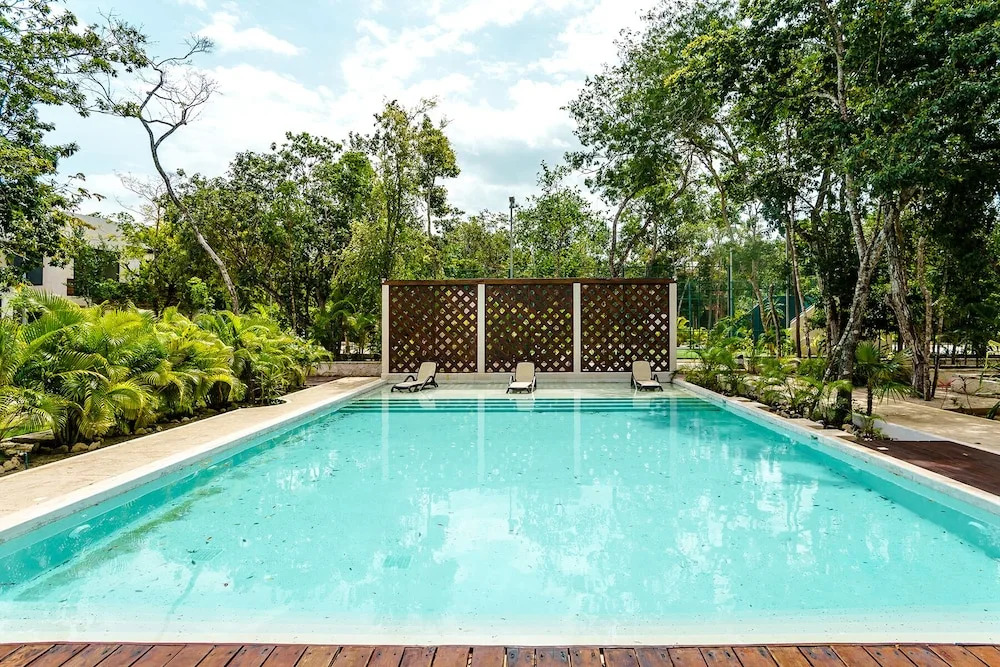 Magazine-worthy Villa Ponderosa with Private Pool & Gated Area