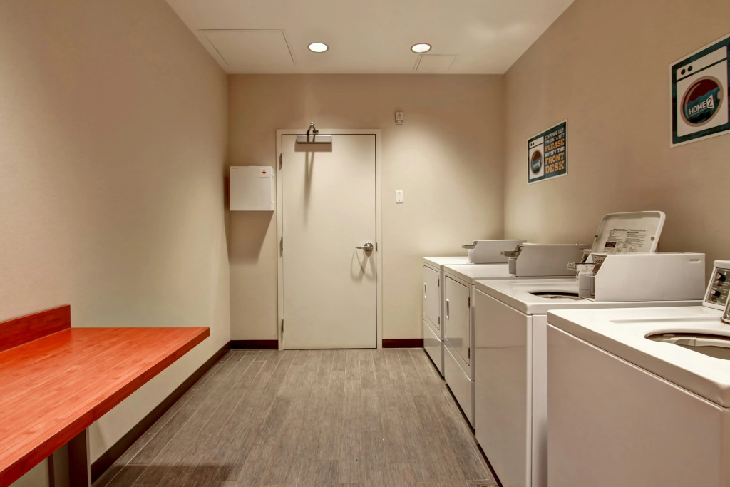 Home2 Suites by Hilton West Edmonton