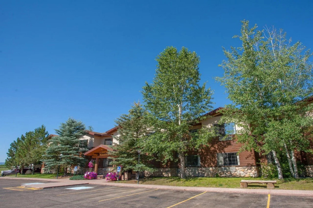 Steamboat Mountain Lodge
