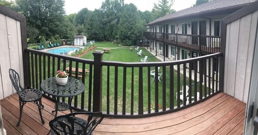 Sister Bay Inn