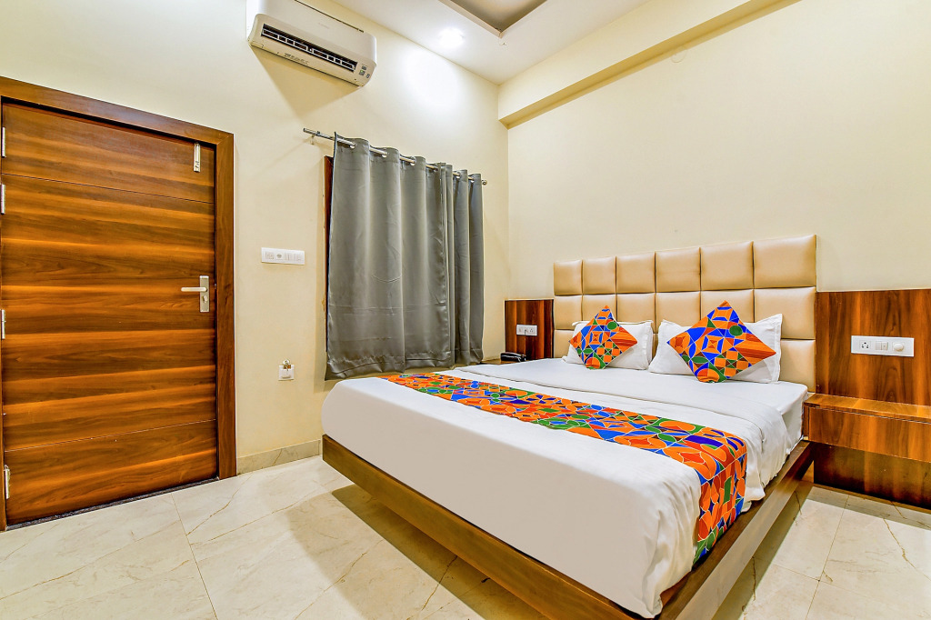 FabHotel Dosa Plaza