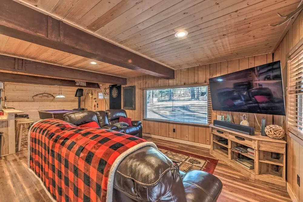 Ruidoso A-frame Cabin ~ 1 Mi to Grindstone Lake!