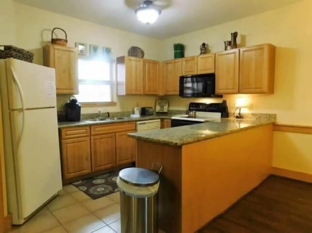 3106 Golf View Hillcrest In The Heart of it All