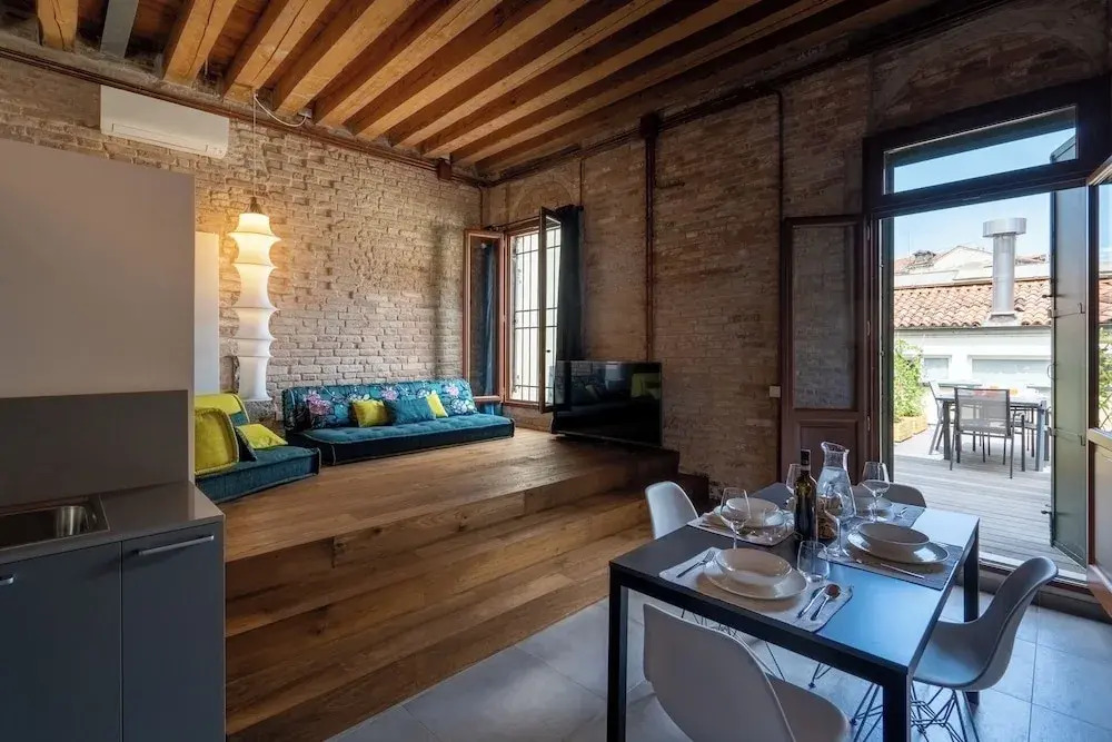 Ca' Longo Palace Apartments